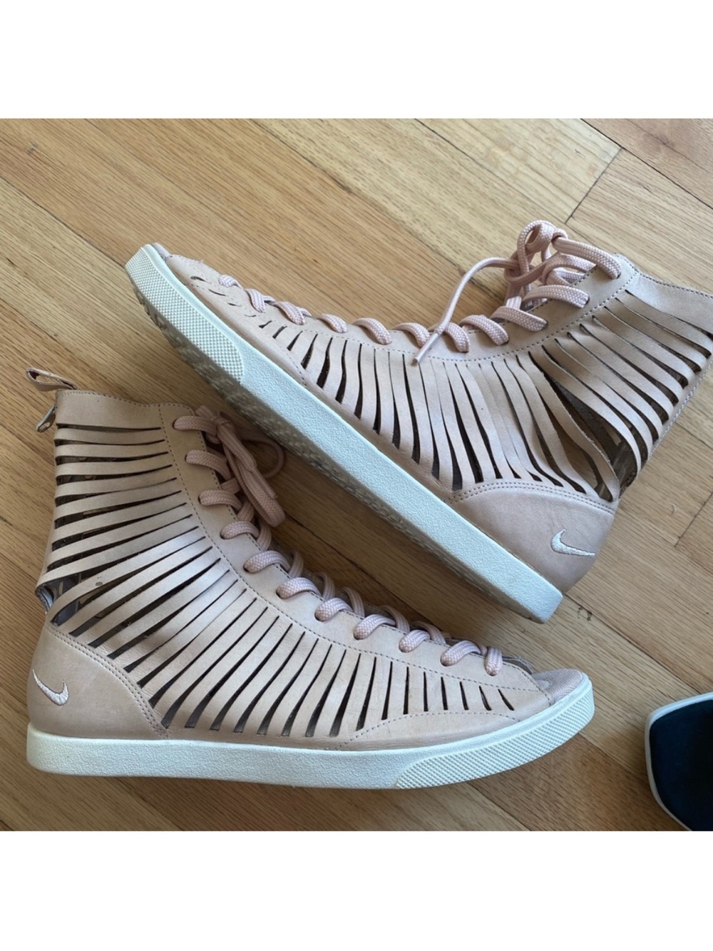Nike Gladiator shoe limited edition size 6.5 US RARE